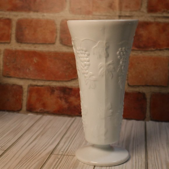 Westmoreland Accents Westmoreland Tall White Milk Glass Grape Panel